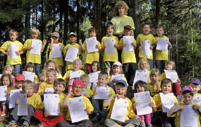35 stolze Kindergartenkinder drfen sich jetzt  Bewegungspiraten nennen.  | Foto: Kirsten Lux