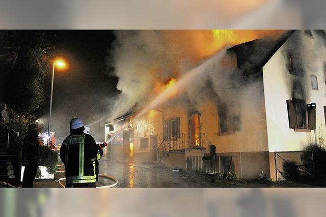 Wohnhausbrand forderte die Wehr