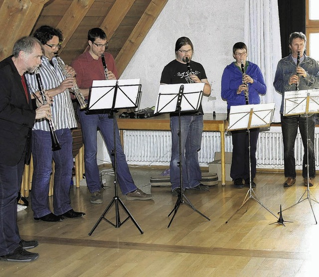 Im Klezmer-Workshop von Helmut Eisel (...die Teilnehmer, was sie gelernt haben.  | Foto: freudenthal