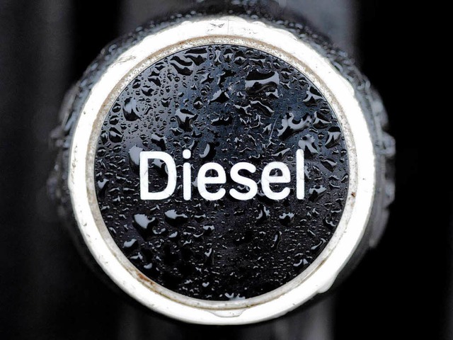 Der Diesel ist in Deutschland steuerlich privilegiert.   | Foto: DPA