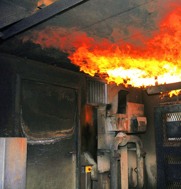 Blicks ins flammende Inferno im &#8222;Backofen&#8220;  | Foto: Sandra Decoux-Kone