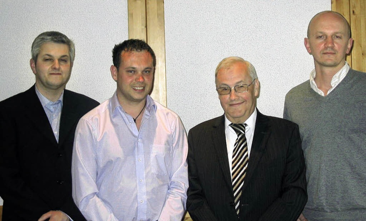 Der neue Vorstand des Gewerbevereins M...ser, Reinhold Schmid und Jakob Wawer.   | Foto: Stefan Sahli