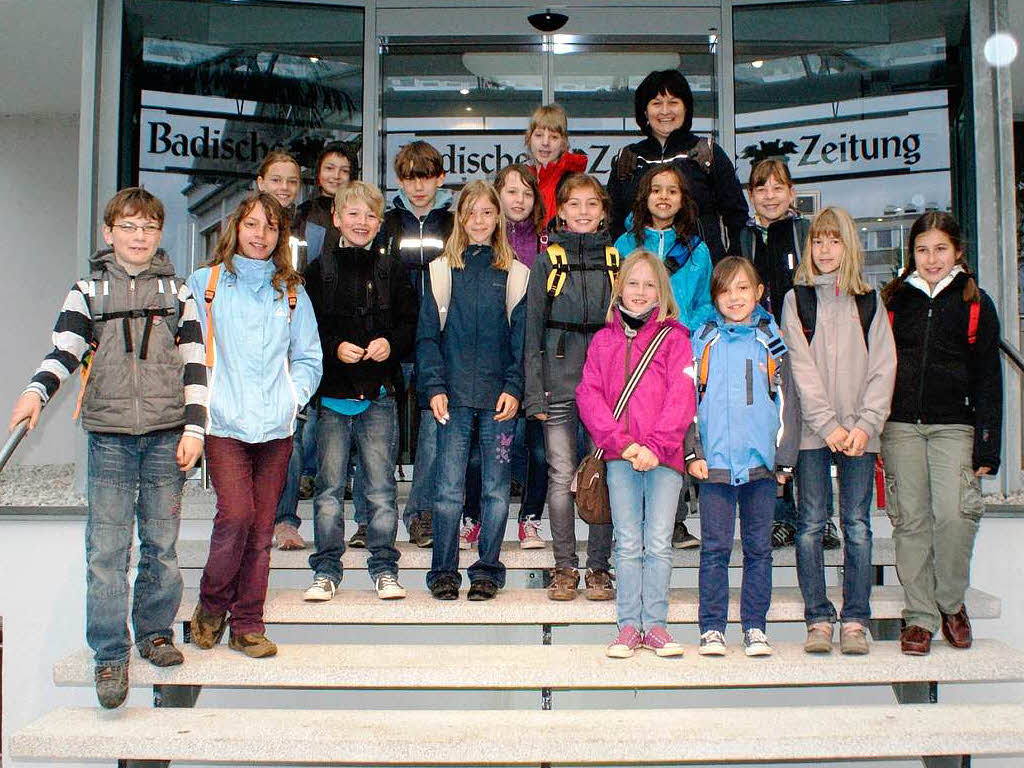 Die Klasse 4b der Michael-Schule aus Oberried mit ihrer Lehrerin Isabell Cremer