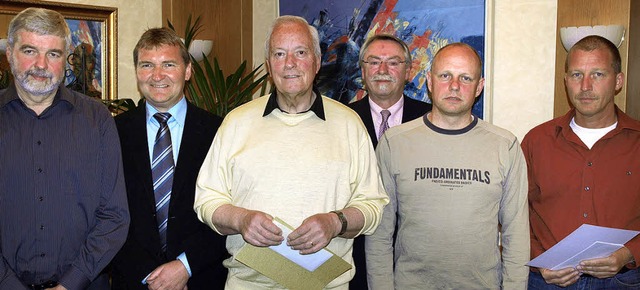 Geehrte und Ehrende: Rainer Schn, Kre...Schnurr und Jrgen Buml (von links)    | Foto: Paul Schleer