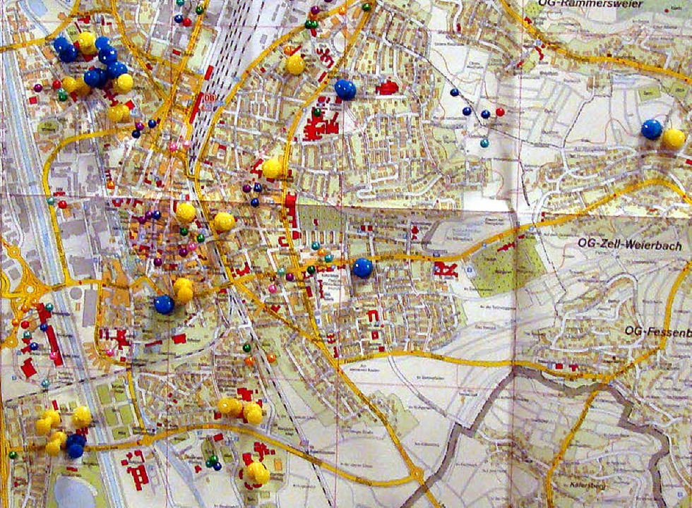 Die Verteilung von Mobilfunkmasten in Offenburg nach Angaben der BI Funkmast.   | Foto: Ramm-Weber