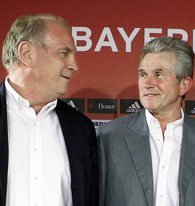 Mnnerfreunde: Bayern-Prsident Uli Ho...gner und knftige Coach Jupp Heynckes   | Foto: dpa