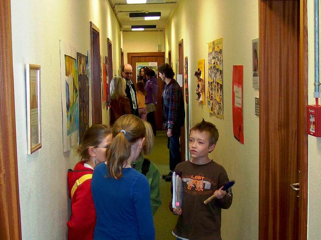 Schulfest an der Musikschule Waldkirch: Allerlei los im Gang Schulfest an der Musikschule Waldkirch: Allerlei los im Gang