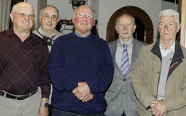 Ehrung verdienter Mitglieder  bei den ...dgar Saumer, Egon Kiesele (von links)   | Foto: heidi fssel