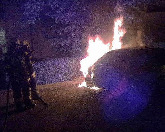 Autobrand in der Simmler-Strae.  | Foto: Feuerwehr Offenburg