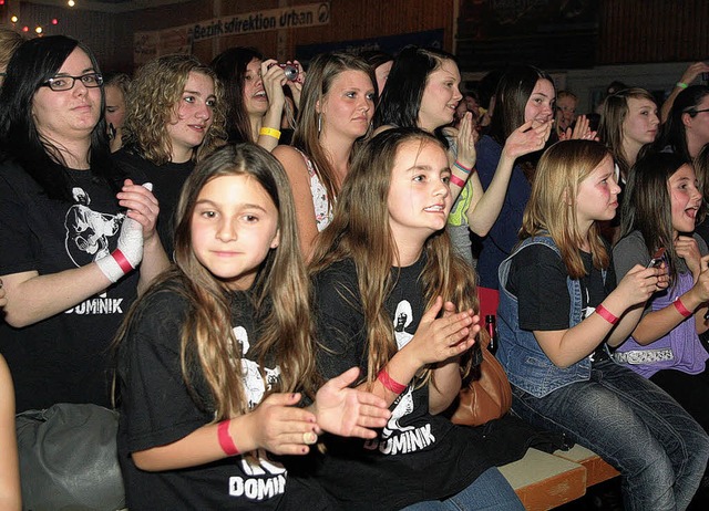 Begeisterte Dominik-Bchele-Fans  | Foto: Sandra Decoux-Kone