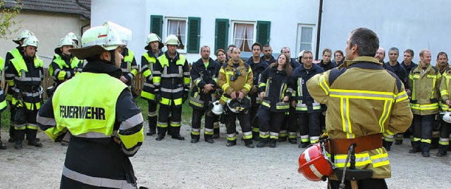 Bei der Schlussbesprechung waren die F...n aus Riehen und Inzlingen zufrieden.   | Foto: Victoria Schlusche