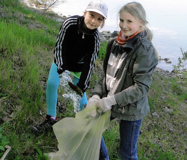 Sckeweise Mll wurde bei der Putzete ...msinger Ufer des Baggersees entsorgt.   | Foto: ines sssle