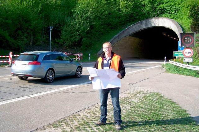 Erste Arbeiten am Hugenwaldtunnel