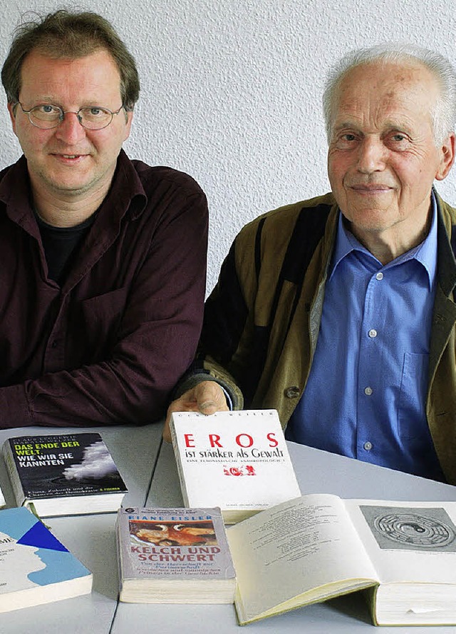 Nachdenken ber den Zustand der Gesell...t: Georg Vo (links) und Alfred Galle   | Foto: Hans-Jrgen Trul