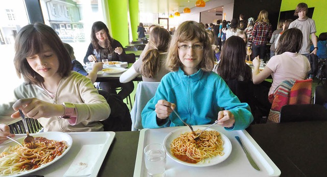 Das Essen in der Campus-Mensa schmeckt vielen Schlern wieder besser.   | Foto: Barbara Ruda