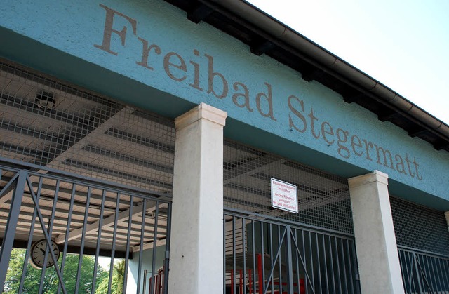 Die Tage des alten Stegermatt-Freibade...Neubau eines Kombibades hat begonnen.   | Foto: Gertrude Siefke