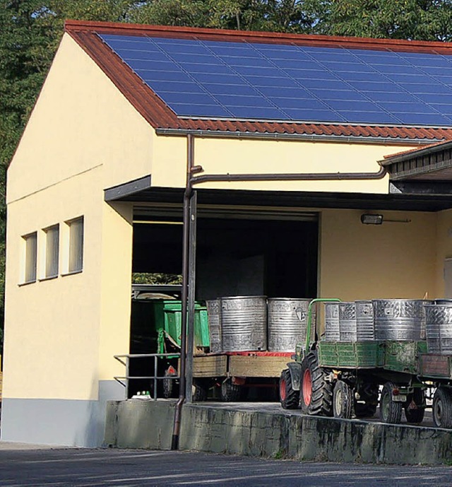 Auch bei der Bezirkskellerei wird Solarstrom produziert.   | Foto: vl