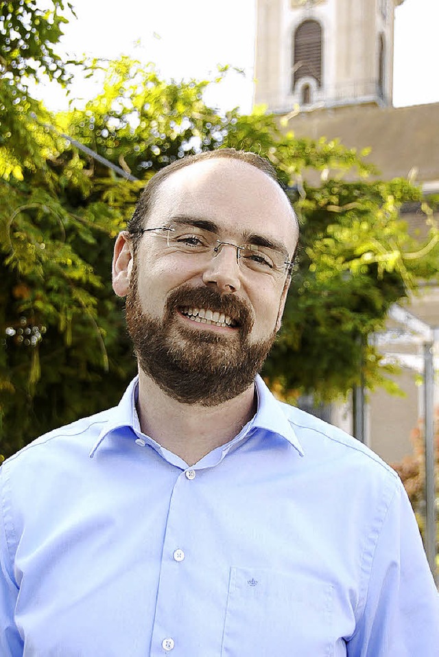 Matthias Wner, hier  vor der St. Jos...he, wei Bescheid ber den Osterhasen.  | Foto: Peter Gerigk