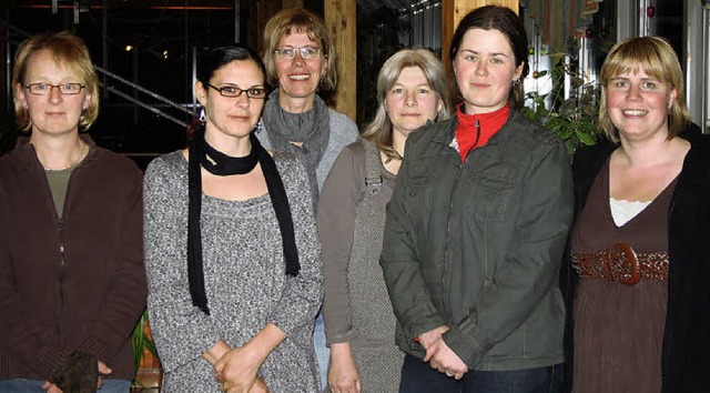 Im Frauenverein  Lenzkirch gibt es im ...ach, Tine Joss und Marina Hinkelmann.   | Foto: Inken Kramer