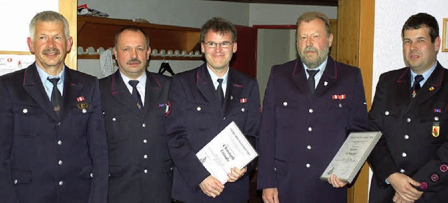 Wembachs Kommandant Hans Leisinger, de...t der Feuerwehr Schnau (von links) .   | Foto: Felix Held