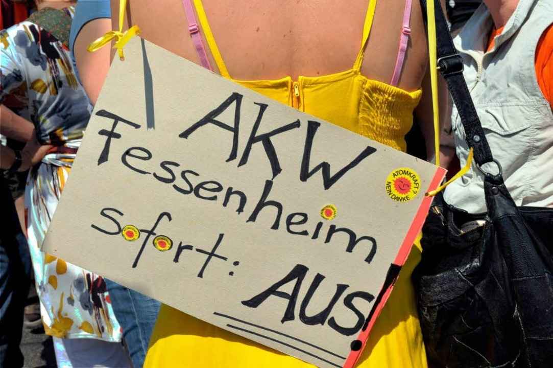 Protest zwischen Neuf Brisach und Breisach.  | Foto: dpa