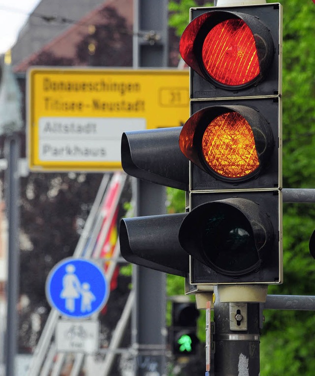 Herkmmliche Ampeln verbrauchen viel S...en deshalb nach und nach umgerstet .   | Foto: Thomas Kunz