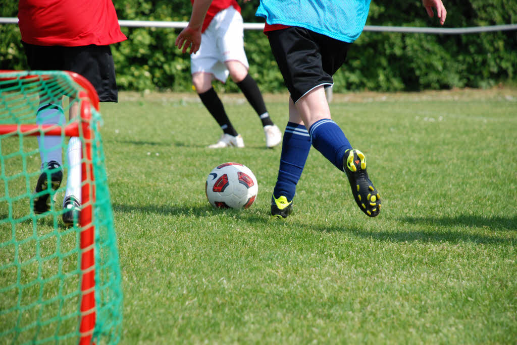 SC Freiburg sucht beim Mdchen-Fuballtag auch nach Talenten