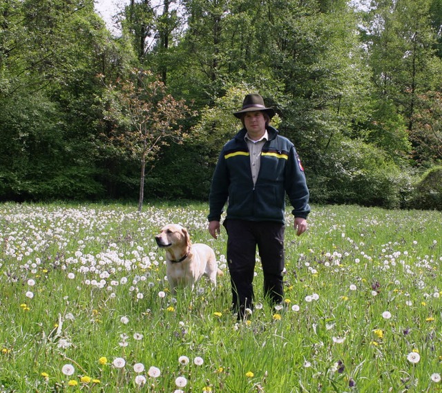 Ranger Alexander Schindler erwartet die Besucher zur Naturerlebniswoche.   | Foto: privat