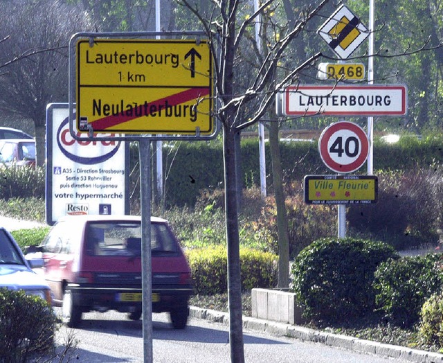 Bei Lauterburg muss man die deutsch-fr...sche Grenze fast mit der Lupe suchen.   | Foto: BAmberger