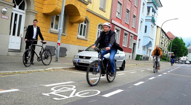 Freie Fahrt fr freie Fahrradler: Wo A...mehr Sicherheit liegt auf der Strae.   | Foto: kunz