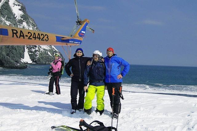 Mit dem Hubschrauber in Kamtschatkas Schneewelt landen