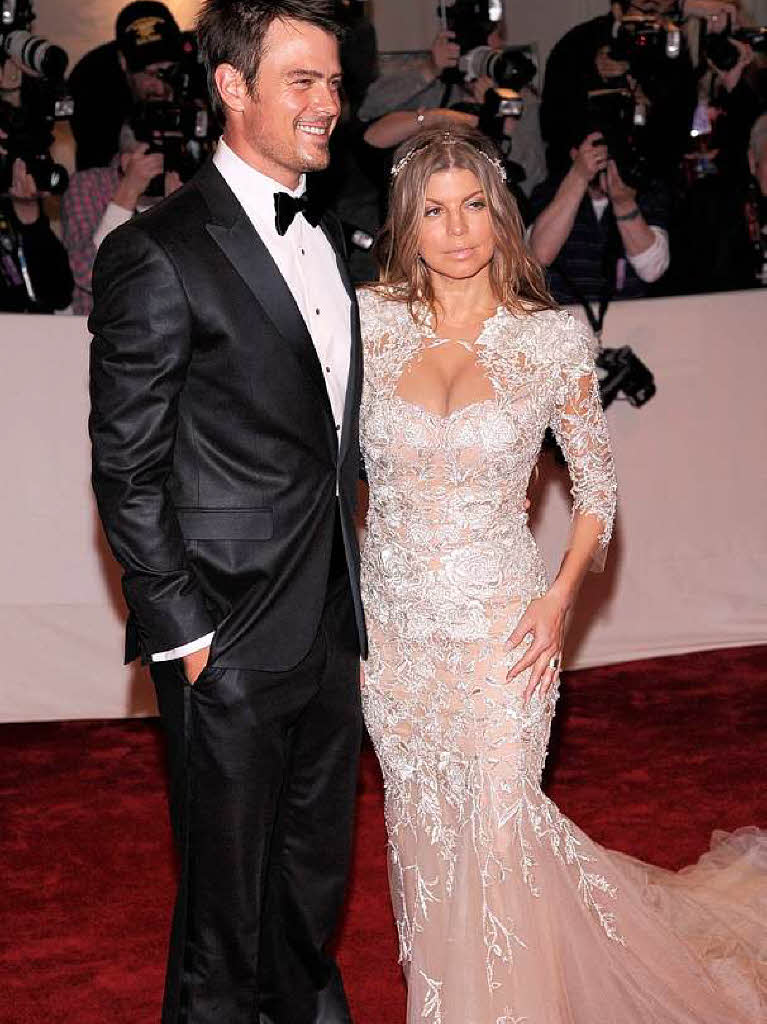 Fast wie eine Braut: Sngerin Fergie mit Josh Duhamel