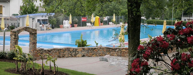 Das Ettenheimer Schwimmbad ist bereit ...ffnung am 14. Mai  noch  mitspielen.   | Foto: Sandra Decoux-Kone