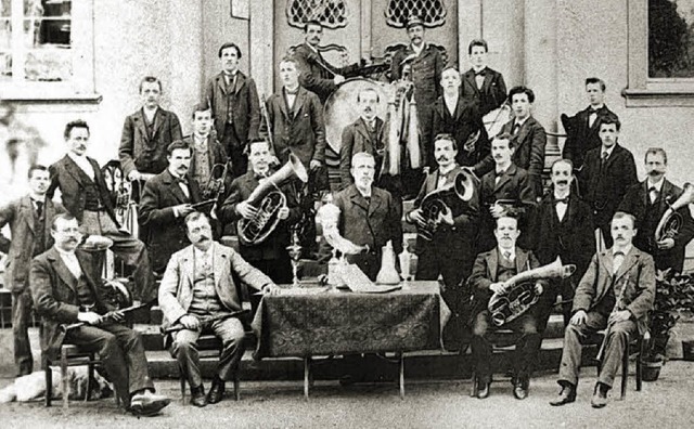 25 Musiker bildeten im Jahre 1900 die Stadtmusik Waldkirch.   | Foto: Repro: Eberhard Weiss