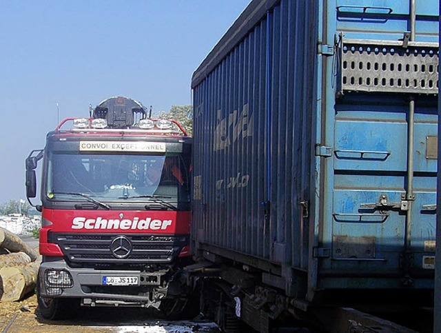 Kollision im Hafen   | Foto: Polizei