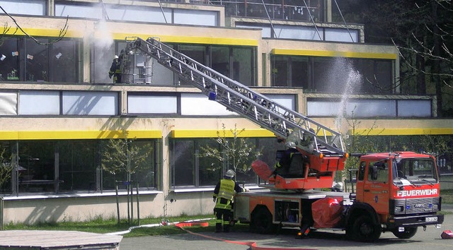 Eine Alarmbung hielt die Schnauer Fe...or wurde ber Brandschutz informiert.   | Foto: Feuerwehr