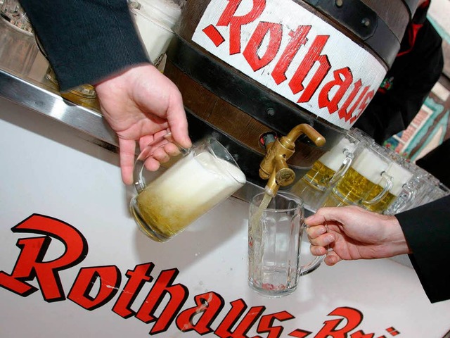 Es luft weniger aus dem Zapfhahn, abe...winn stimmt noch: Die Rothaus-Brauerei  | Foto: Rita Weber-Eggstein