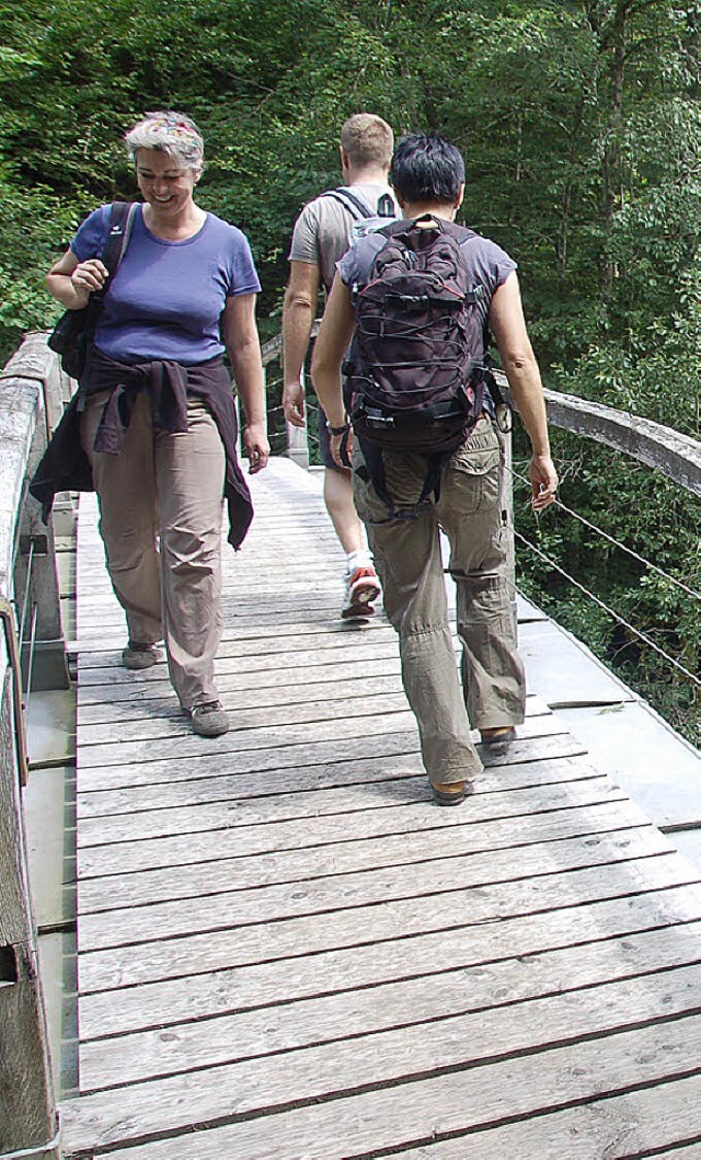 Wanderer kommen  jetzt wieder per Bus zur Gutachschlucht.    | Foto: Sebastian Barthmes