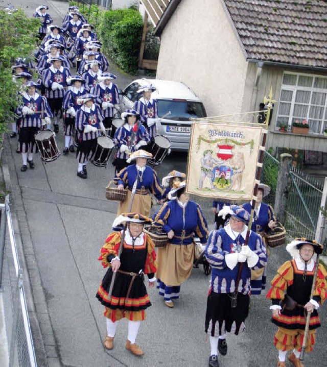 Die Schwarzenberger Herolde zogen trom...n auch die kleinen Straen nicht aus.   | Foto:  BZ-Leser Wolfgang Vetter