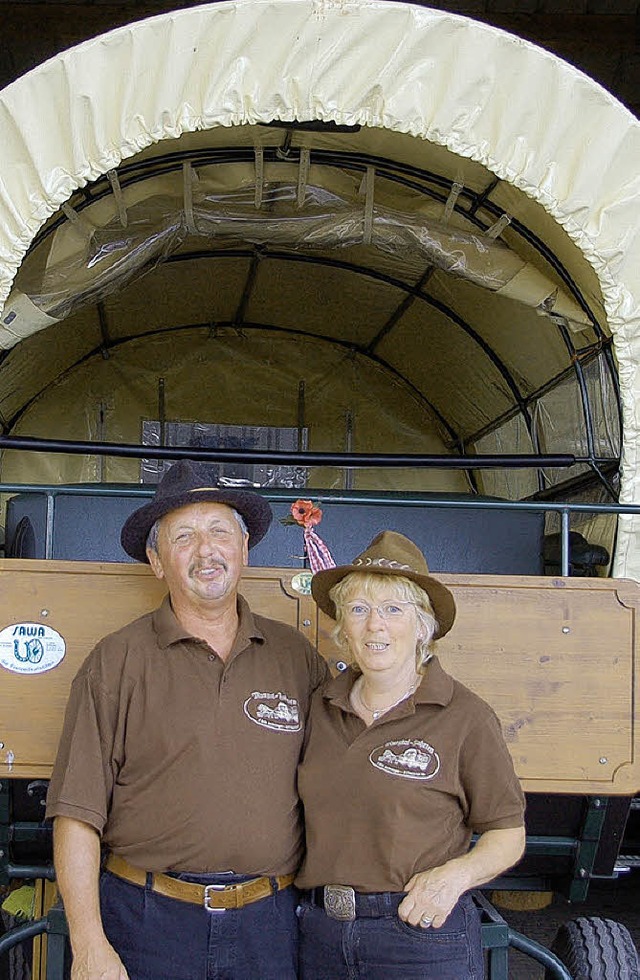 Freuen sich auf die Saisonerffnung mit dem Rollstuhlplanwagen: die Behringers   | Foto: Christin Keller