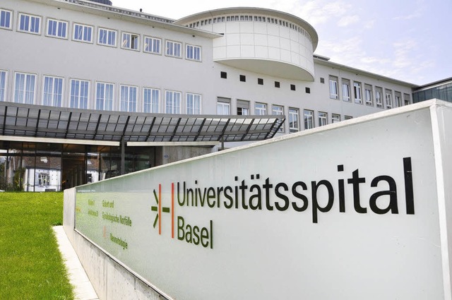 Mehr als sechs Prozent der Patienten im Basler Unispital kommen aus EU-Lndern.  | Foto: Daniel Gramespacher