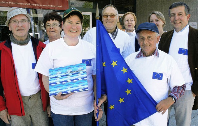 Alois Willmann von der Ortsgruppe Titi...ereins-Vorsitzende Marina Fu weiter.   | Foto: Dieter Maurer