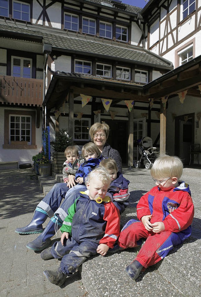 Wohl fhlen sich die Kinder in der Krippengruppe.  | Foto: breithaupt