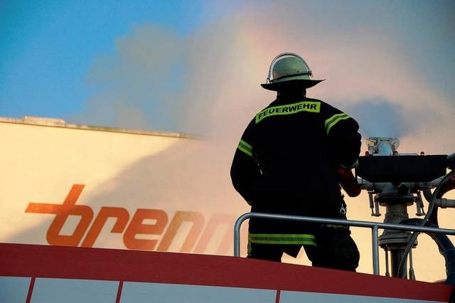 Fotos: Brand der Spinnerei Brennet in Hausen