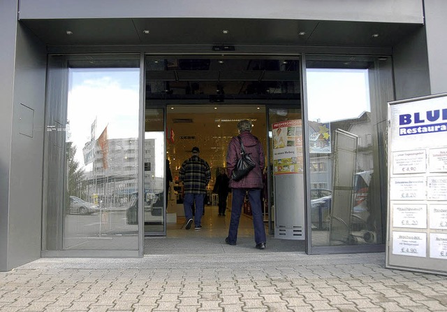 Eine aus dem Kaufhaus Blum, hier der E...ls ihr zunchst angeboten worden ist.   | Foto: Peter Gerigk