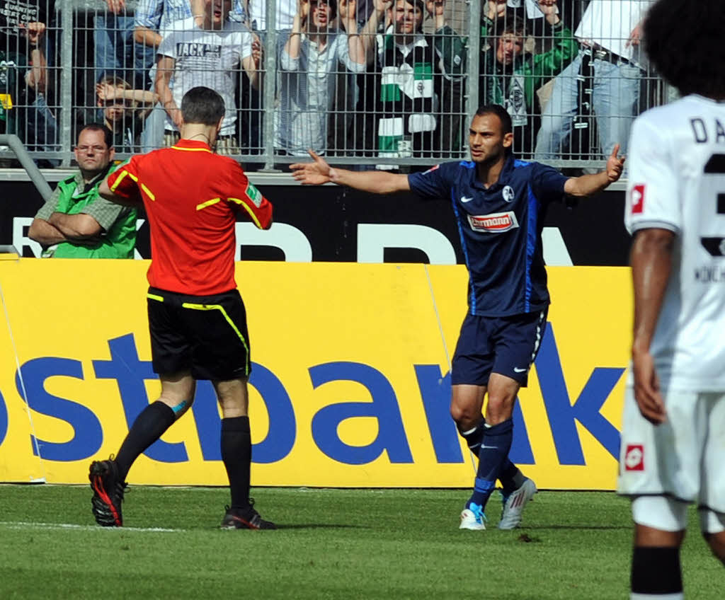 An der gelb-roten Karte fr mer Toprak (im Spiel gegen Gladbach) lag es nicht, dass die Europa-League-Trume des SC nun geplatzt sind.