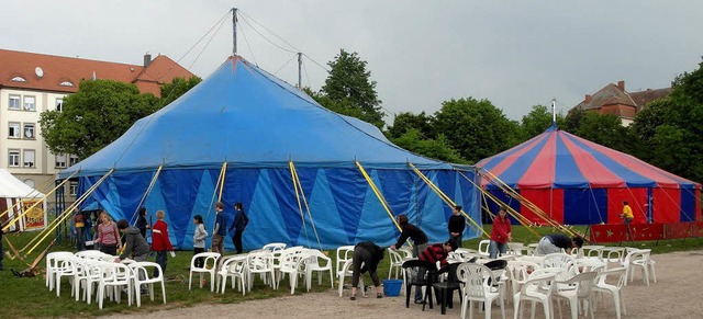 Fr den Zeltfrhling werden die Zirkus...teinrichtung auf Vordermann gebracht.   | Foto: privat