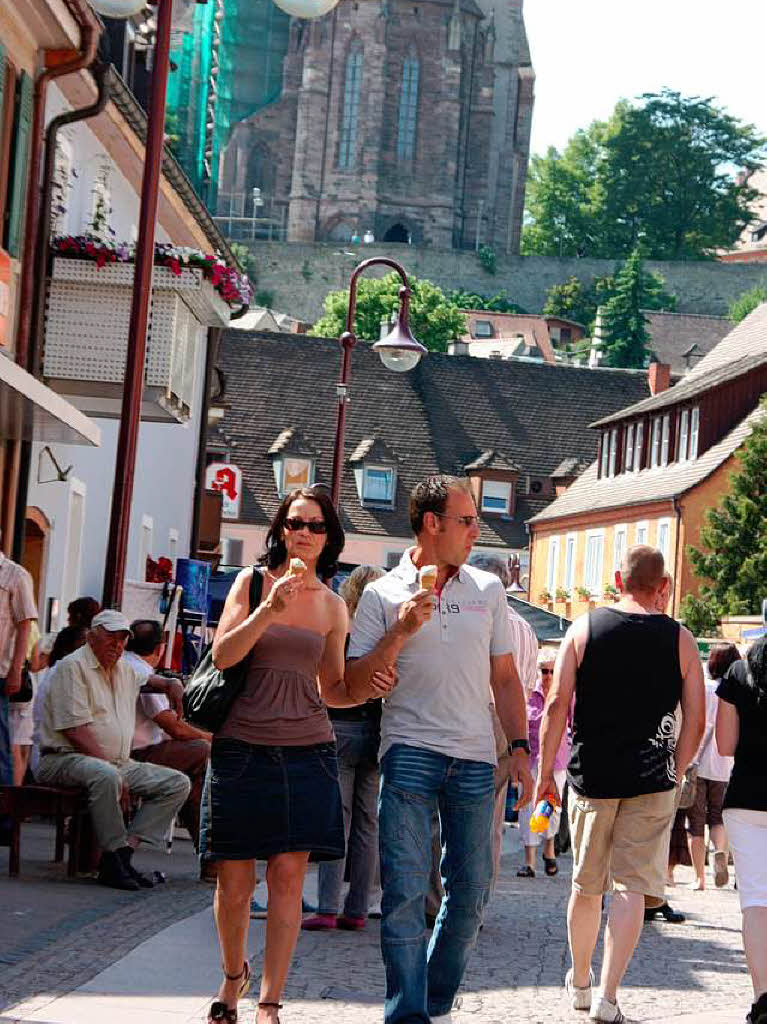 Mit viel  poliertem Blech, heien fen und weiteren Attraktionen lockte die Mnsterstadt Breisach am Wochenende.