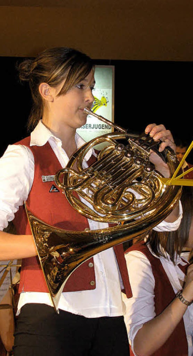 Solistin Rebecca Mller (Horn) berzeugte beim Konzert in Willaringen.  | Foto: Michael Gottstein