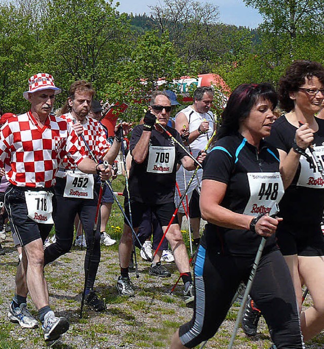770 Teilnehmer starteten beim Nordic-Walking-Tag am Samstag in Schluchsee.   | Foto: Ute Aschendorf